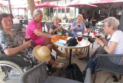 Les Berges du canal sortie