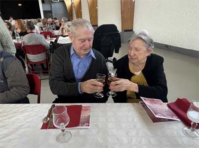 emeis sainte clotilde repas