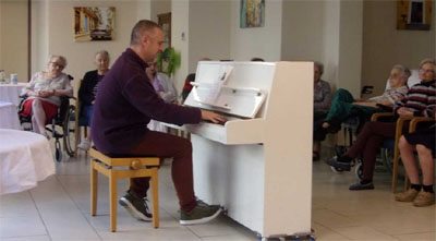Les Rives Saint Nicolas piano