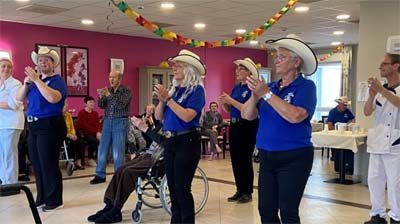 la reine des près anniv