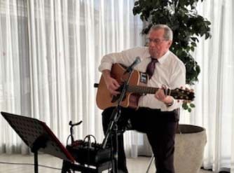 emeis le village chants