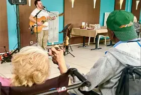 emeis jardins camille guitare