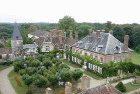 maison de retraite chateau villeniard vaux sur lunain exterieur