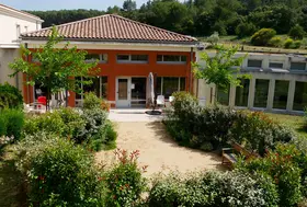 maison de retraite loccitanie jardinp1070054