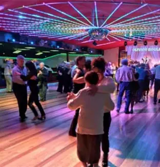 eùmeis amaltides sortie