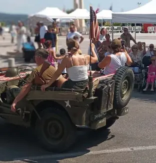 emeis bois joli defile