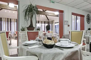 maison de retraite les amaltides 71 chatenoy le royal restaurant