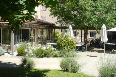 maison de retraite les amaltides chatenoy le royal terrasse