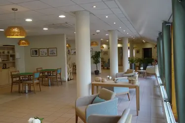 grand salon maison de retraite val de france domont 95