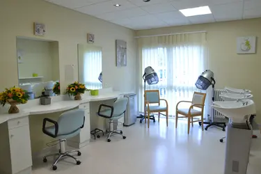 maison de retraite les cygnes coiffeur nancy