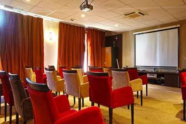 maison de retraite saint benoit poitiers salle projection