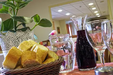 maison de retraite montmorillon restauration