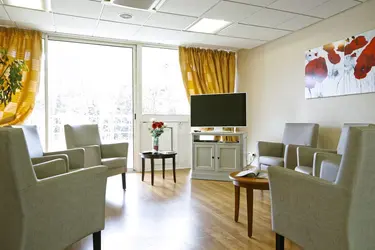 maison de retraite chartres salon tv