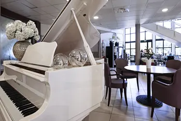 maison de retraite l oustau de leo saint saturnin les avignon 84 accueil