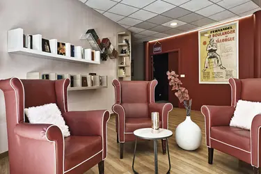 maison de retraite l oustau de leo saint saturnin les avignon 84 salon