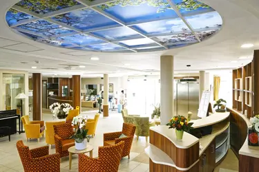 maison de retraite orleans salon piano