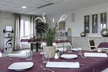 maison de retraite ambarroise restaurant 3 amberieu en burgey 01