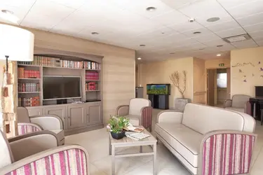 maison de retraite l oasis le teich salon etage