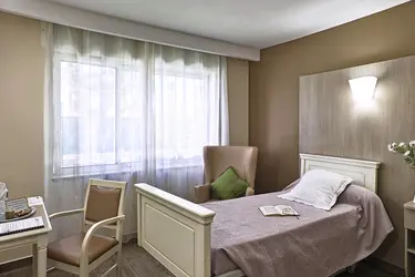 maison de retraite les chesnaies chambre 84