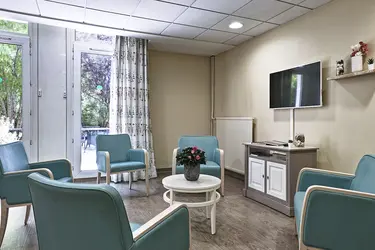 maison de retraite les chesnaies salon 84