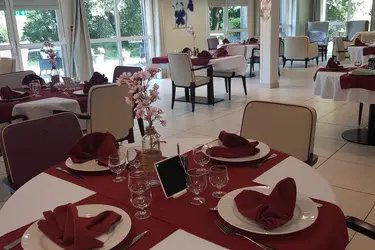 le clos des muriers salle de restauration batz sur mer