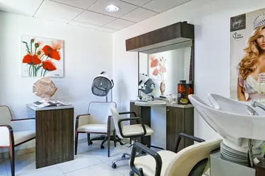 le clos des muriers salon coiffure batz sur mer