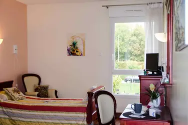 maison de retraite jardins de romilly sur seine chambre