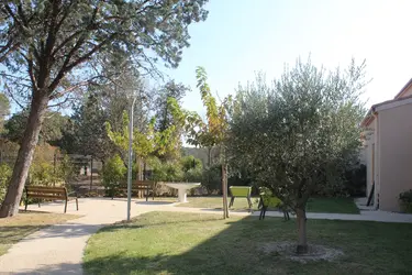 jardins1 residence chateau notre dame parignargues