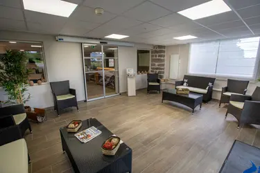 maison de retraite l ambene mozac 63 salon