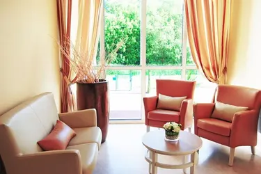 maison de retraite les fables 1