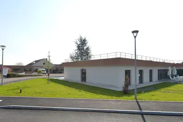 residence les cedres de paron batiment renove 89 0