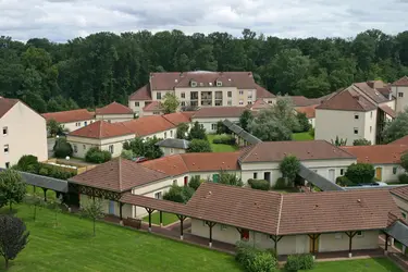 maison de retraite saint remy vue du ciel