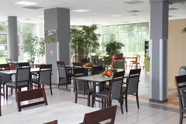 clinique les jeunes chenes pau 05