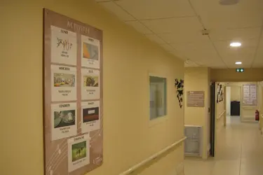 clinique la lironde couloir