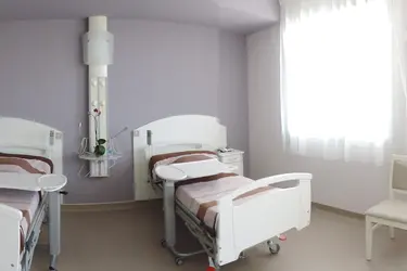 clinique les oliviers callas 05