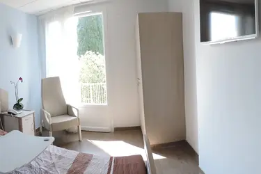 clinique les oliviers callas 06