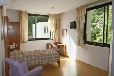 clinique les orchidees andilly 06