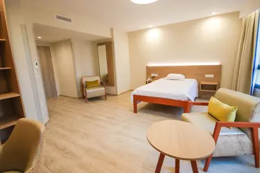 clinique parassy chambre beige