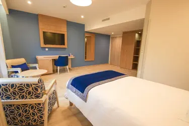 clinique parassy chambre bleue bureau