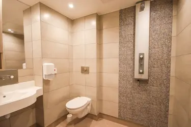 clinique parassy salle de bain