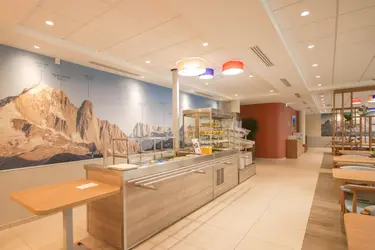 clinique parassy salle de restaurant