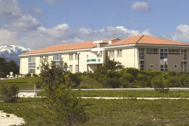 clinique la pinede saint esteve 01 0