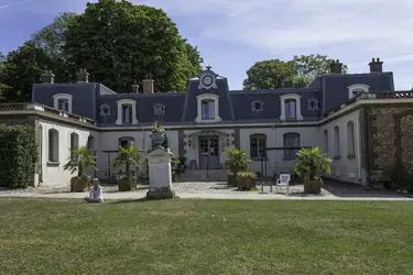 clinique du chateau de garches 1