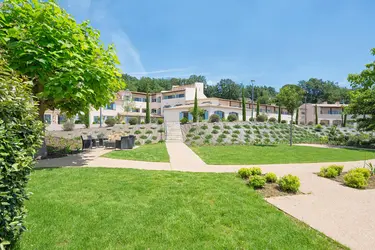 emeis-clinique-Bastide-de-Callian-exterieur