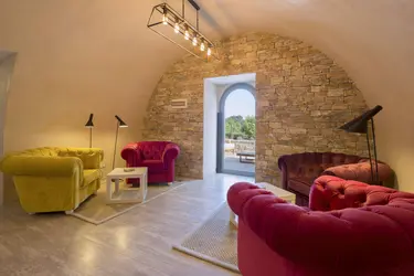 emeis-clinique-Bastide-de-Callian-salon