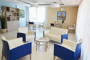 emeis clinique le petit pien salon