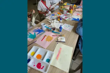 emeis clinique pierre de brantome atelier peinture activite manuelle