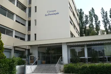 emeis clinique la provencale facade