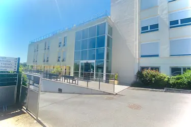 emeis-clinique-les-vallees-brunoy-facade