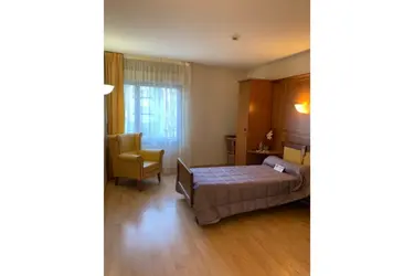 emeis-maison-de-retraite-edith-piaf-chambre